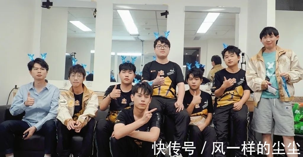 式不仅使东 式不仅使东